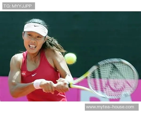 重庆网球队在联合会杯积分榜上以90分稳居第一名展现强劲实力 重庆网球队在联合会杯积分榜上以90分稳居第一名展现强劲实力