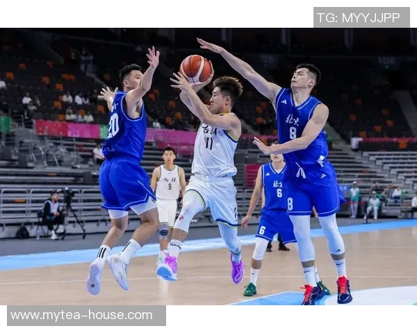 赛后分析:北京篮球队与杭州篮球队的战术对决与启示 赛后分析:北京篮球队与杭州篮球队的战术对决与启示